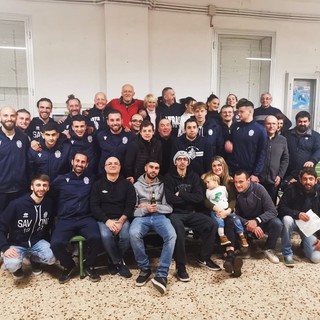 FOTONOTIZIA, Savona. Apericena natalizio insieme agli Ultras 1972