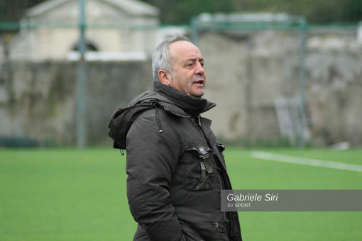 Calcio, Prima Categoria. La Veloce non va oltre il pari con il Quiliano&amp;Valleggia e mister Gerundo non ci sta per l'arbitraggio: "Mandare un arbitro da Imperia quando ti giochi il campionato con una squadra ponentina è una cosa inaudita"