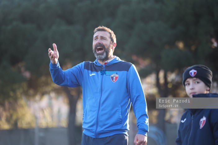 Calcio, Vado. Cottafava non salva niente dopo la debacle con il Bra: "Male in entrambe le fasi, i nostri demeriti sono evidenti" (VIDEO) Calcio, Vado. Cottafava non salva niente dopo la debacle con il Bra: "Male in entrambe le fasi, i nostri demeriti sono evidenti" (VIDEO)