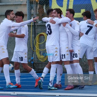 Calcio, Celle Varazze. Rifinitura a Pietra Ligure a 24 ore dal match con il Gozzano: "Un sincero ringraziamento al club biancoceleste"