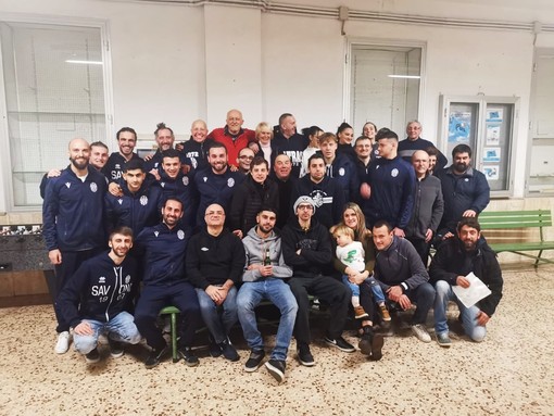 FOTONOTIZIA, Savona. Apericena natalizio insieme agli Ultras 1972 FOTONOTIZIA, Savona. Apericena natalizio insieme agli Ultras 1972