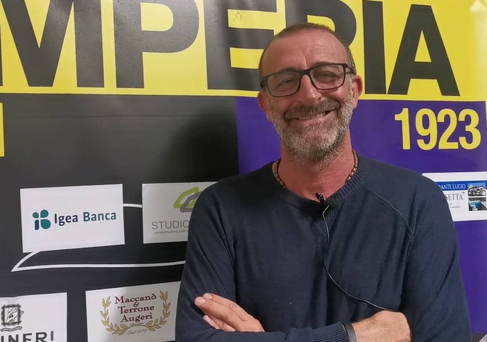 Imperia calcio, confermato mister Lupo: i neroazzurri navigano a vista, in attesa di un cambio di rotta già dal derby di Taggia Imperia calcio, confermato mister Lupo: i neroazzurri navigano a vista, in attesa di un cambio di rotta già dal derby di Taggia