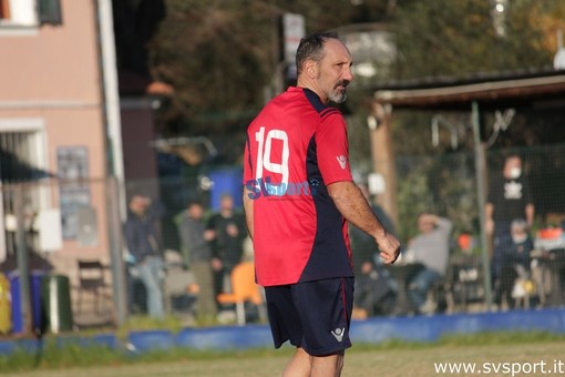 Calcio, Borgio Verezzi. Chicco Vona passa dietro la scrivania, sarà il responsabile dell'area tecnica per la Prima Squadra Calcio, Borgio Verezzi. Chicco Vona passa dietro la scrivania, sarà il responsabile dell'area tecnica per la Prima Squadra