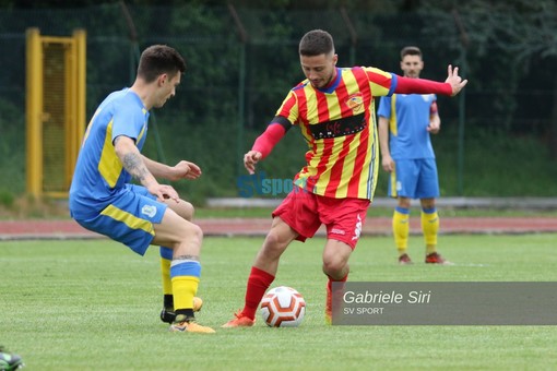 Calcio, Eccellenza. Alle 16:00 il sorteggio delle semifinali. Già stabiliti gli abbinamenti, chi giocherà per primo in casa? Calcio, Eccellenza. Alle 16:00 il sorteggio delle semifinali. Già stabiliti gli abbinamenti, chi giocherà per primo in casa?