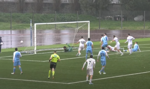 Calcio. La carezza di Capra e il colpo di testa di Ferrieri: il Vado batte 1-0 la Sanremese (LA SINTESI) Calcio. La carezza di Capra e il colpo di testa di Ferrieri: il Vado batte 1-0 la Sanremese (LA SINTESI)