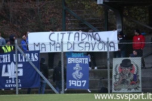 Calcio, Savona. Prosegue la contestazione verso la società: "Cittadino, ma mai di Savona" Calcio, Savona. Prosegue la contestazione verso la società: "Cittadino, ma mai di Savona"