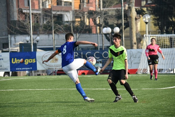 Calcio, Juniores Provinciali: continua il testa a testa Ceriale - Pietra, oggi i biancoblu anticipano con la Loanesi