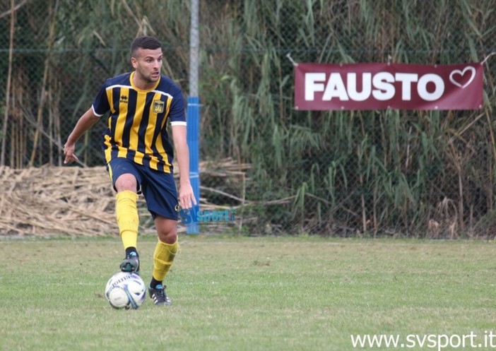 Fabio Panepinto con la maglia del Serra Riccò Fabio Panepinto con la maglia del Serra Riccò