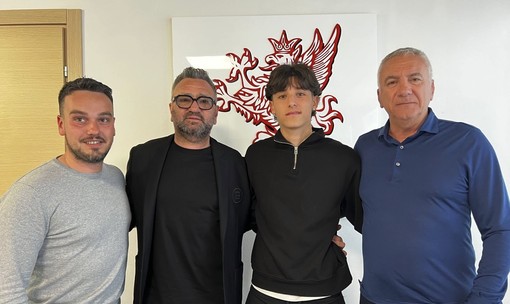 Calcio. Primo contratto professionistico per l'andorese Francesco Berta, ufficiale la firma col Perugia Calcio. Primo contratto professionistico per l'andorese Francesco Berta, ufficiale la firma col Perugia