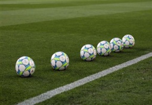 Calcio, Torneo delle Professioni: Forze dell'Ordine e Rappresentanti in vetta ai due gironi Calcio, Torneo delle Professioni: Forze dell'Ordine e Rappresentanti in vetta ai due gironi