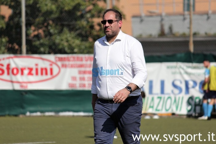 Calcio, Celle Varazze. Valmati a rischio dopo la sconfitta con il Serra Riccò, Pisano in pole per l'eventuale successione Calcio, Celle Varazze. Valmati a rischio dopo la sconfitta con il Serra Riccò, Pisano in pole per l'eventuale successione