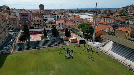 IL PUNTO. Imperia calcio: le torri faro del ‘Ciccione’, il grande sogno spezzato IL PUNTO. Imperia calcio: le torri faro del ‘Ciccione’, il grande sogno spezzato