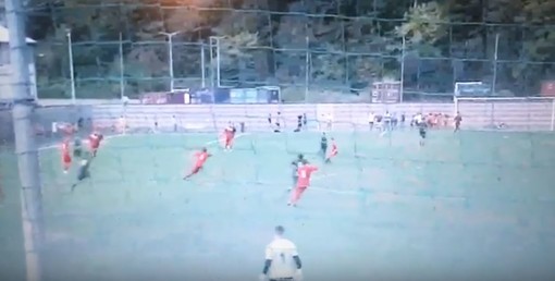 Calcio, Legino: rivediamo il grande gol di Siccardi contro il Vallescrivia (VIDEO)