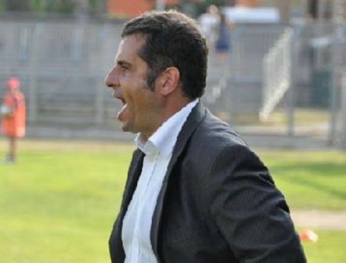 Savona. Ninni Corda chiama l'urlo del Bacigalupo: "Contro il Monza tifosi fondamentali"