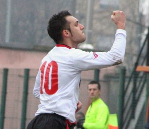 Calcio, Federico Piazza è pronto al rientro: "Cerco un progetto serio ed entusiasmante" Calcio, Federico Piazza è pronto al rientro: "Cerco un progetto serio ed entusiasmante"