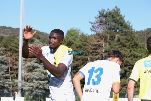 Calcio, Cairese. Seconda sconfitta di fila a Derthona, da monitorare il ginocchio di Gueye (GLI HIGHLIGHTS) Calcio, Cairese. Seconda sconfitta di fila a Derthona, da monitorare il ginocchio di Gueye (GLI HIGHLIGHTS)