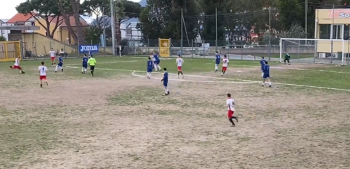 Calcio, La bordata di Taku avvicina l'Eccellenza: gli highlights di S.F. Loano - San Cipriano (VIDEO) Calcio, La bordata di Taku avvicina l'Eccellenza: gli highlights di S.F. Loano - San Cipriano (VIDEO)