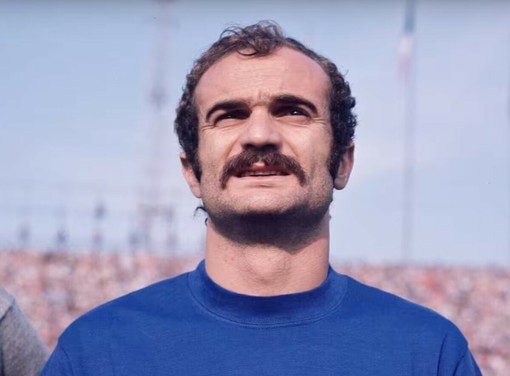 Sandro Mazzola con la maglia azzurra (foto Figc) Sandro Mazzola con la maglia azzurra (foto Figc)