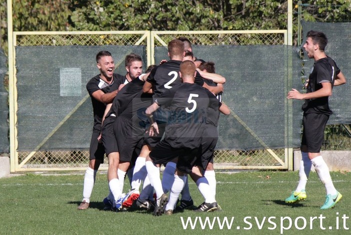 Calcio, Pallare. Mister Aprea ai nastri di partenza: "Come si prepara la trasferta di Loano? Con una bella chiacchierata" Calcio, Pallare. Mister Aprea ai nastri di partenza: "Come si prepara la trasferta di Loano? Con una bella chiacchierata"