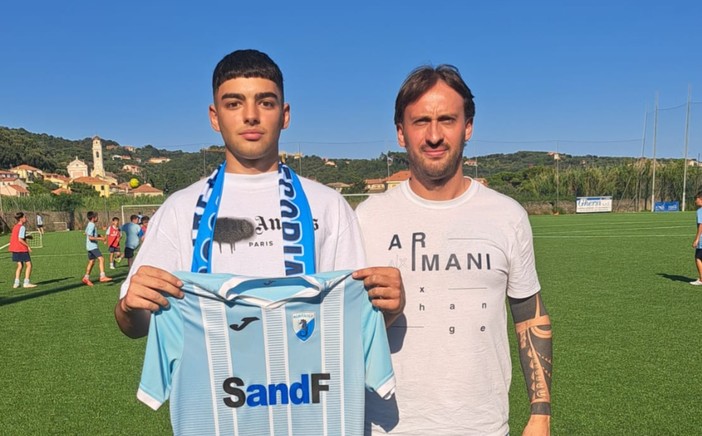 Calciomercato. Leonidi Cuka riparte dall'Albissole, ufficiale l'approdo ai ceramisti Calciomercato. Leonidi Cuka riparte dall'Albissole, ufficiale l'approdo ai ceramisti
