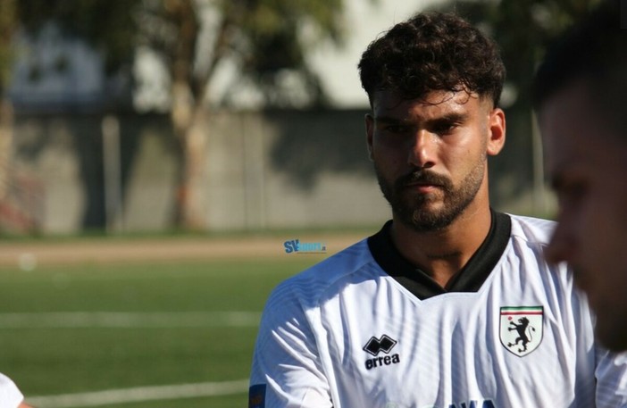 Calcio. Rescissione consensuale tra il Derthona e Riccardo D'Antoni: "Grazie per il tuo impegno" Calcio. Rescissione consensuale tra il Derthona e Riccardo D'Antoni: "Grazie per il tuo impegno"