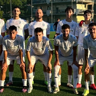 Calcio, Pietra Ligure. Battuta l'Astrea in amichevole, decide Fatnassi dalla distanza Calcio, Pietra Ligure. Battuta l'Astrea in amichevole, decide Fatnassi dalla distanza