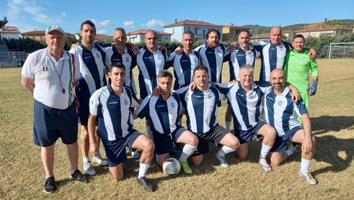 Calcio. Medaglia di bronzo per i Veterani di Savona al Campionato Nazionale Unvs over 40
