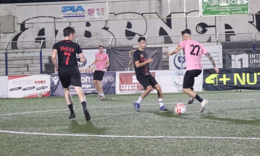 Calcio, Quarto Trofeo Città di Albenga. Chiusi gli ottavi di finale, stasera riflettori accesi al "Merlo" per "Campioni di una Notte"! Calcio, Quarto Trofeo Città di Albenga. Chiusi gli ottavi di finale, stasera riflettori accesi al "Merlo" per "Campioni di una Notte"!