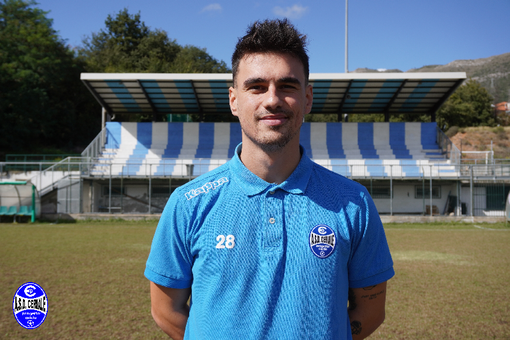 Calciomercato. Il Ceriale presenta Cesare Marconi, l'attaccante venuto dagli States Calciomercato. Il Ceriale presenta Cesare Marconi, l'attaccante venuto dagli States