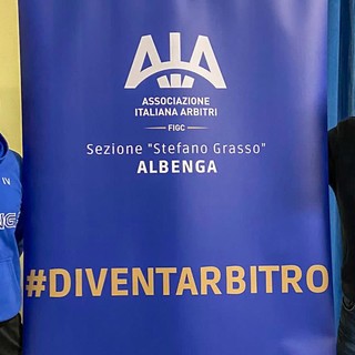 Calcio. Fabio Vicinanza ha visitato la Sezione AIA di Albenga: &quot;Dialogo e ascolto, anche sul linguaggio non verbale&quot;
