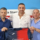Calcio, Vado. Bomber Alfiero scalpita: "Dopo il contatto con il Vado non ho cercato altre soluzioni. Il potenziale è ottimo, ma bisogna lavorare per diventare squadra" Calcio, Vado. Bomber Alfiero scalpita: "Dopo il contatto con il Vado non ho cercato altre soluzioni. Il potenziale è ottimo, ma bisogna lavorare per diventare squadra"