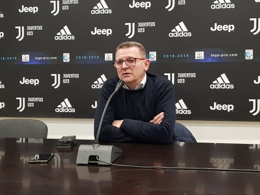 Calcio. Albissola, dopo il ko con la Juve Colla promuove i suoi e boccia l'arbitro: "Ho rivisto i miei ragazzi. Legrottaglie potrebbe esser il profilo giusto" Calcio. Albissola, dopo il ko con la Juve Colla promuove i suoi e boccia l'arbitro: "Ho rivisto i miei ragazzi. Legrottaglie potrebbe esser il profilo giusto"