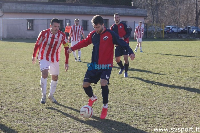 Calcio. Mallare, bomber Caruso prossimo ai saluti: "Probabilmente domenica sarà la mia ultima partita con questa maglia" Calcio. Mallare, bomber Caruso prossimo ai saluti: "Probabilmente domenica sarà la mia ultima partita con questa maglia"
