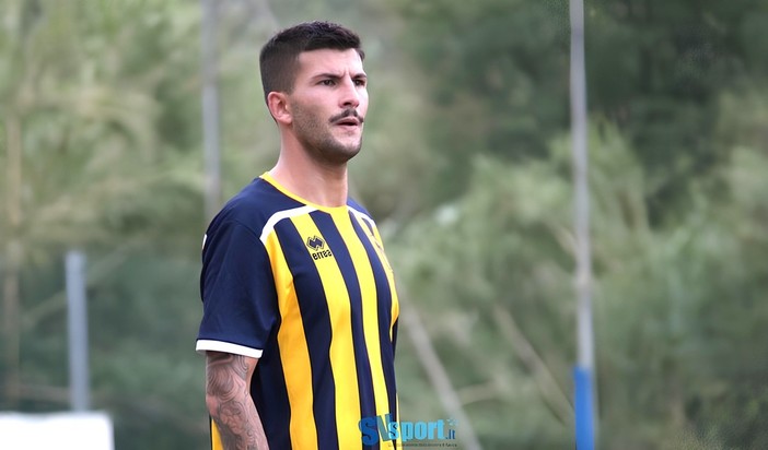 Calciomercato. Elia Zunino non giocherà il prossimo anno nel Campomorone: il Savona c'è, attenzione al Rivasamba Calciomercato. Elia Zunino non giocherà il prossimo anno nel Campomorone: il Savona c'è, attenzione al Rivasamba