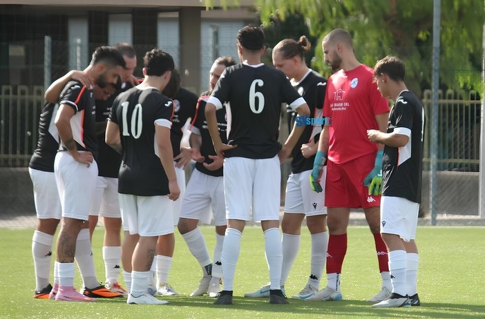Calcio, Andora. A Dego arriva finalmente la prima vittoria, Lupo: "Solo le grandi squadre sanno uscire dai momenti difficili" Calcio, Andora. A Dego arriva finalmente la prima vittoria, Lupo: "Solo le grandi squadre sanno uscire dai momenti difficili"
