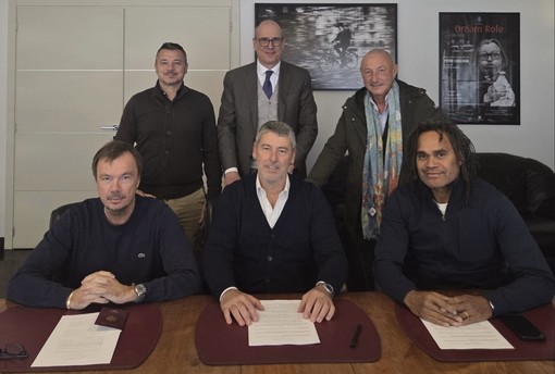 Sanremese, ecco i nuovi soci: Karembeu e Ornithopoulos acquisiscono il 75% del club