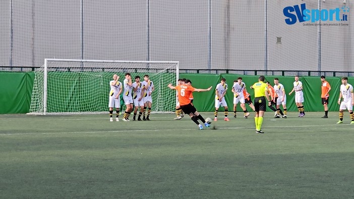 Calcio, Vadino. Il gol di Massa non porta punti, ma l'esecuzione è da rivedere (VIDEO) Calcio, Vadino. Il gol di Massa non porta punti, ma l'esecuzione è da rivedere (VIDEO)
