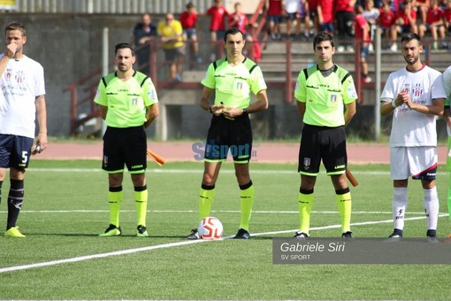Calcio, caso maglie Legea. Le società savonesi esprimono tutto il loro disappunto: "Una grave mancanza di sensibilità verso le nostre realtà" Calcio, caso maglie Legea. Le società savonesi esprimono tutto il loro disappunto: "Una grave mancanza di sensibilità verso le nostre realtà"