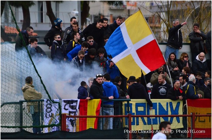 Calcio, Vado-Finale. Il presidente giallorosso Cappa: "Esagerata l'espulsione di Olivieri. Fino a quel momento avevamo tenuto bene il campo"