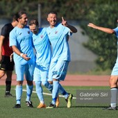 Pietra Ligure - Genova Calcio. Il Comitato Ligure devolve il proprio terzo di incasso a Gledi Xhuri. L'appello della Vadese: "I club facciano altrettanto" Pietra Ligure - Genova Calcio. Il Comitato Ligure devolve il proprio terzo di incasso a Gledi Xhuri. L'appello della Vadese: "I club facciano altrettanto"
