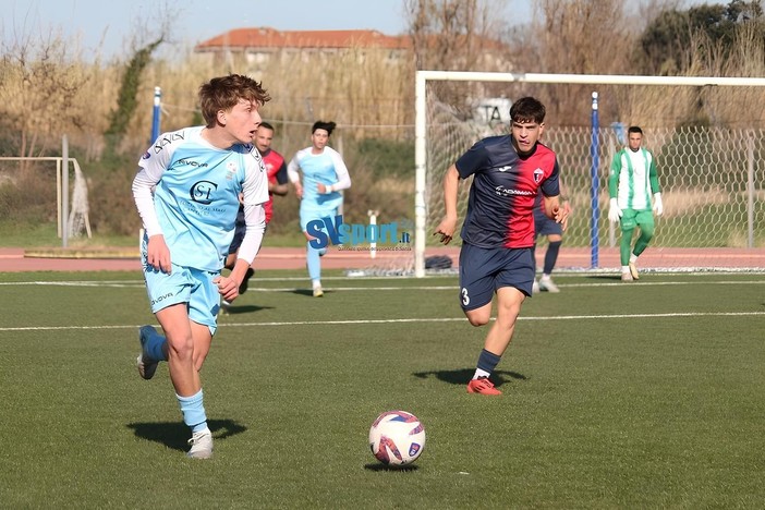 Calcio. Un altro ragazzo ponentino sbarca nei professionisti, Alessandro Burlandi è un nuovo giocatore del Venezia Calcio. Un altro ragazzo ponentino sbarca nei professionisti, Alessandro Burlandi è un nuovo giocatore del Venezia