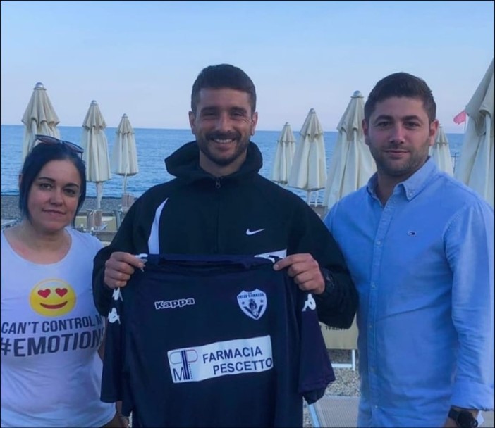 Calciomercato, Celle Varazze. Colpo confermato, portata a termine l'operazione Michele Schirru Calciomercato, Celle Varazze. Colpo confermato, portata a termine l'operazione Michele Schirru