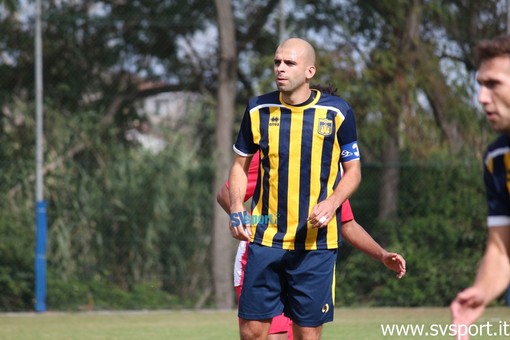 Calcio | Giuliano Lobascio si mette alle spalle l'infortunio al crociato, domenica il nuovo esordio contro il Pietra Ligure Calcio | Giuliano Lobascio si mette alle spalle l'infortunio al crociato, domenica il nuovo esordio contro il Pietra Ligure