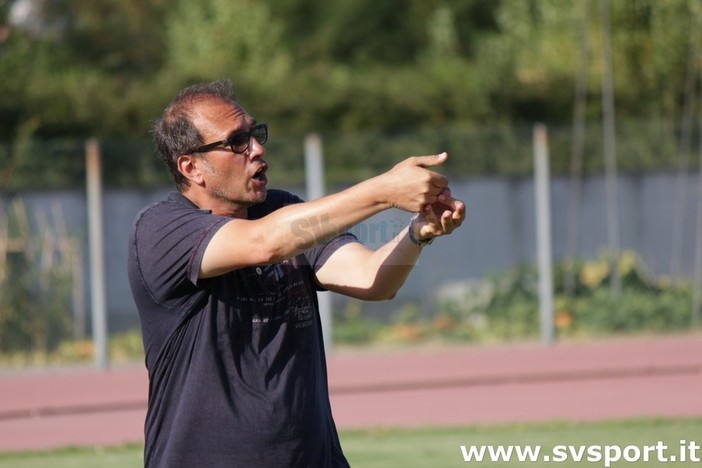 Calcio, ad Albissola è tutto pronto per l'esordio in Serie D. Fossati: "Un po' di emozione c'è, ma abbiamo tanta voglia di iniziare questo cammino" Calcio, ad Albissola è tutto pronto per l'esordio in Serie D. Fossati: "Un po' di emozione c'è, ma abbiamo tanta voglia di iniziare questo cammino"