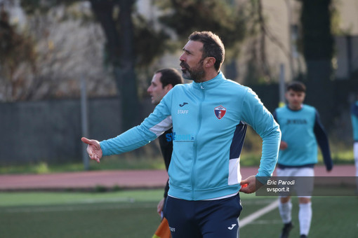 Calcio, Vado. Cottafava l'antidivo: "Ho ancora tanto da imparare, ma ho la fortuna di poter fare il lavoro che amo" (VIDEO) Calcio, Vado. Cottafava l'antidivo: "Ho ancora tanto da imparare, ma ho la fortuna di poter fare il lavoro che amo" (VIDEO)