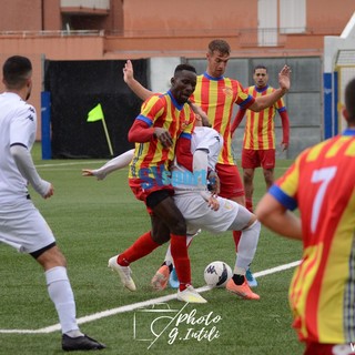 Calcio, Eccellenza A. Oggi si riparte da zero: trasferte insidiose a Genova per Albenga e Cairese, il Varazze fa visita al Finale