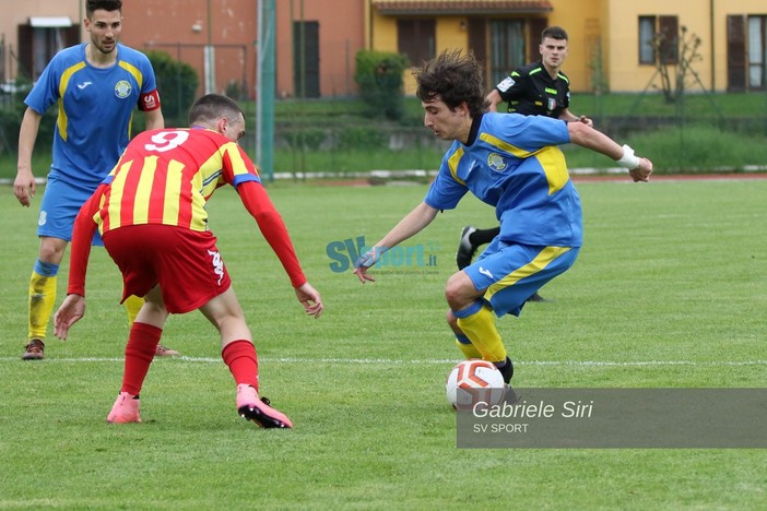 Calcio, Eccellenza. Sorteggiate le semifinali, le gare di andata saranno Cairese - Finale e Ligorna - Genova Calcio Calcio, Eccellenza. Sorteggiate le semifinali, le gare di andata saranno Cairese - Finale e Ligorna - Genova Calcio