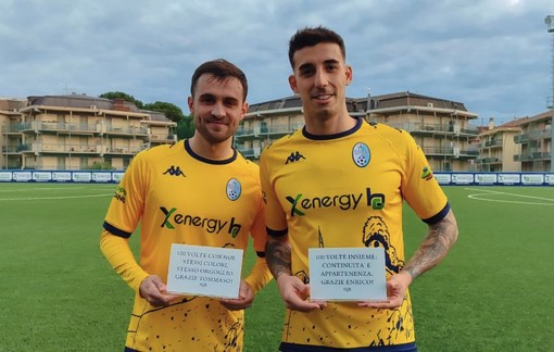 Calcio, Pietra Ligure. Festa doppia per Odasso e Dominici, sono 100 le presenze in biancoceleste: "Un orgoglio, felici di festeggiare insieme" (VIDEO)