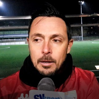 Calcio, Albenga. Solari non si da pace: "Difficile  perdere dopo aver creato 15 palle gol. La società farà le scelte opportune per il bene della squadra"