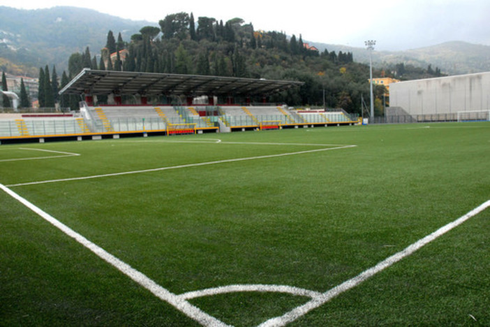 Calcio. L'Alassio 2024 torna all'attacco: "La nostra proposta è seria, forse non si vuole rompere il monopolio della Baia?"